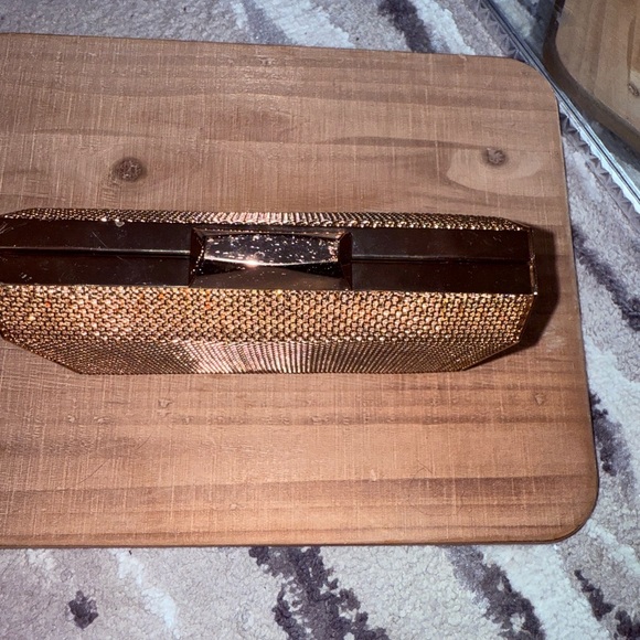 exquisite Hardcase Square Gold Rhineston Covered La Regale clutch - Picture 2 of 15